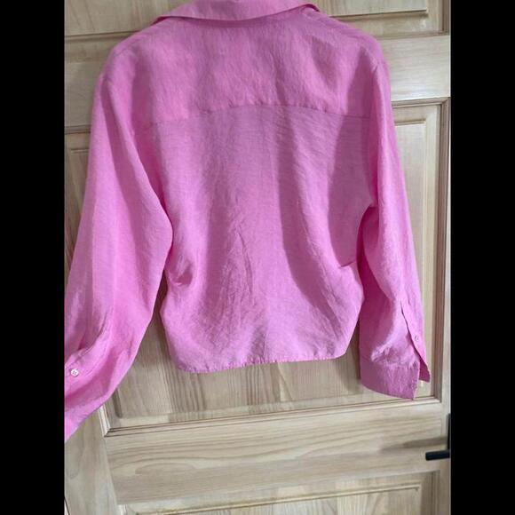 Women’s ZARA Solid Pink V-neck button up blouse. Size Large - Picture 8 of 9